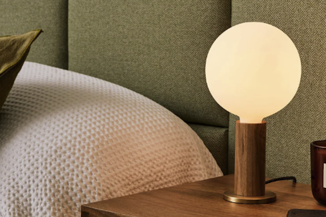 Lamp Walnut: Een Stijlvolle en Duurzame Verlichtingsoptie voor Jouw Interieur